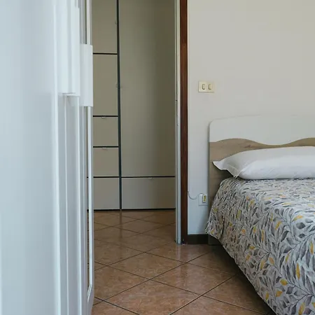 Castelvecchio Center アパート *