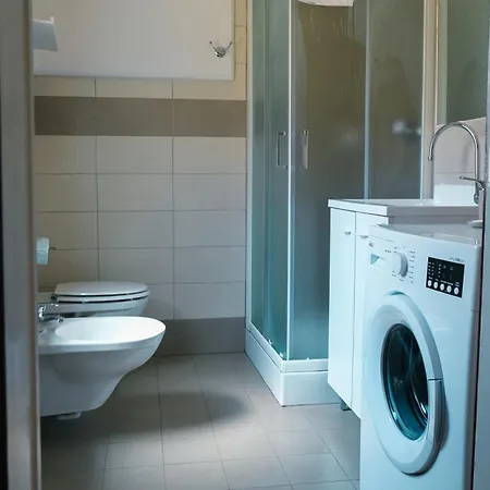 Castelvecchio Center アパート *